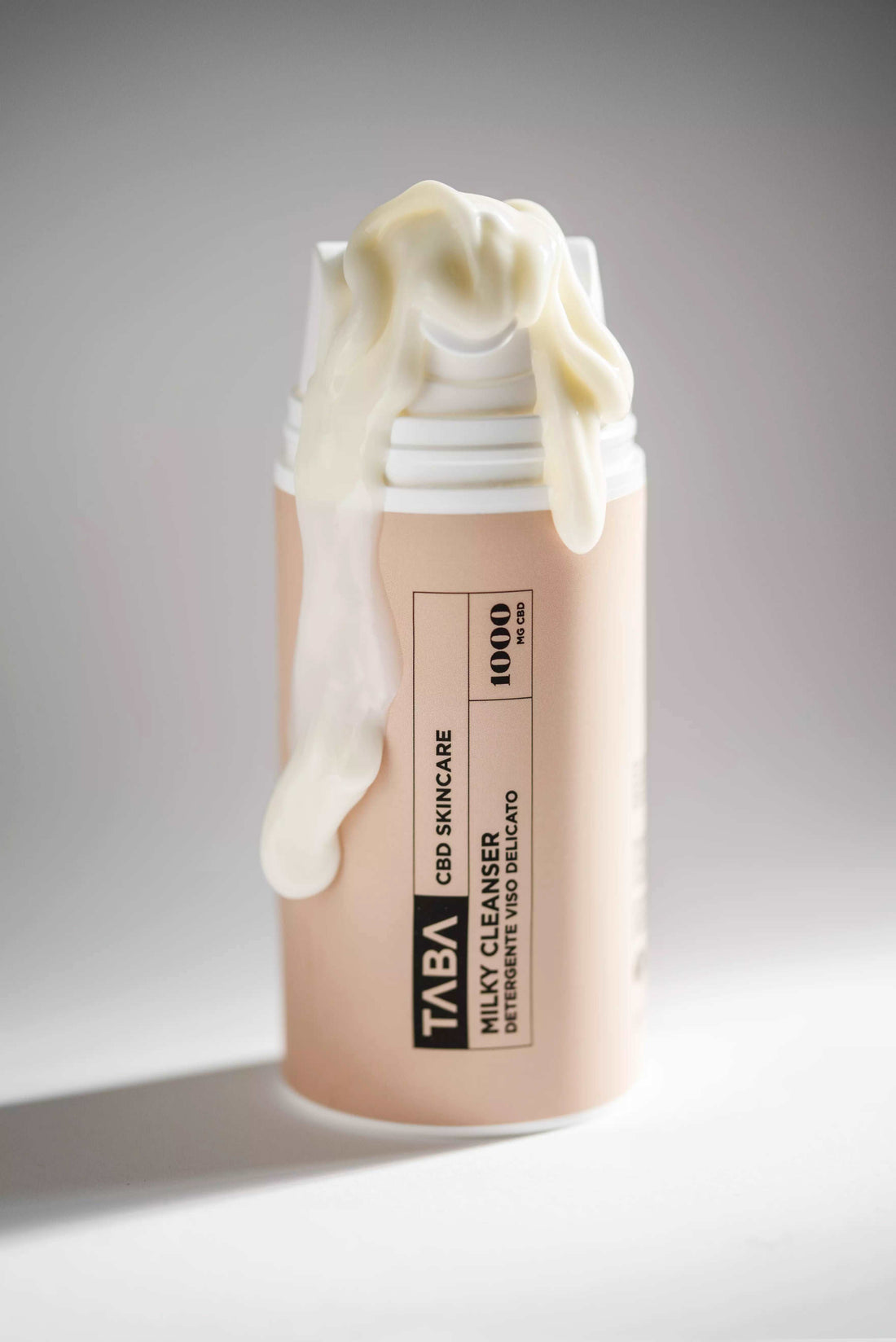 MILKY CLEANSER - Latte detergente